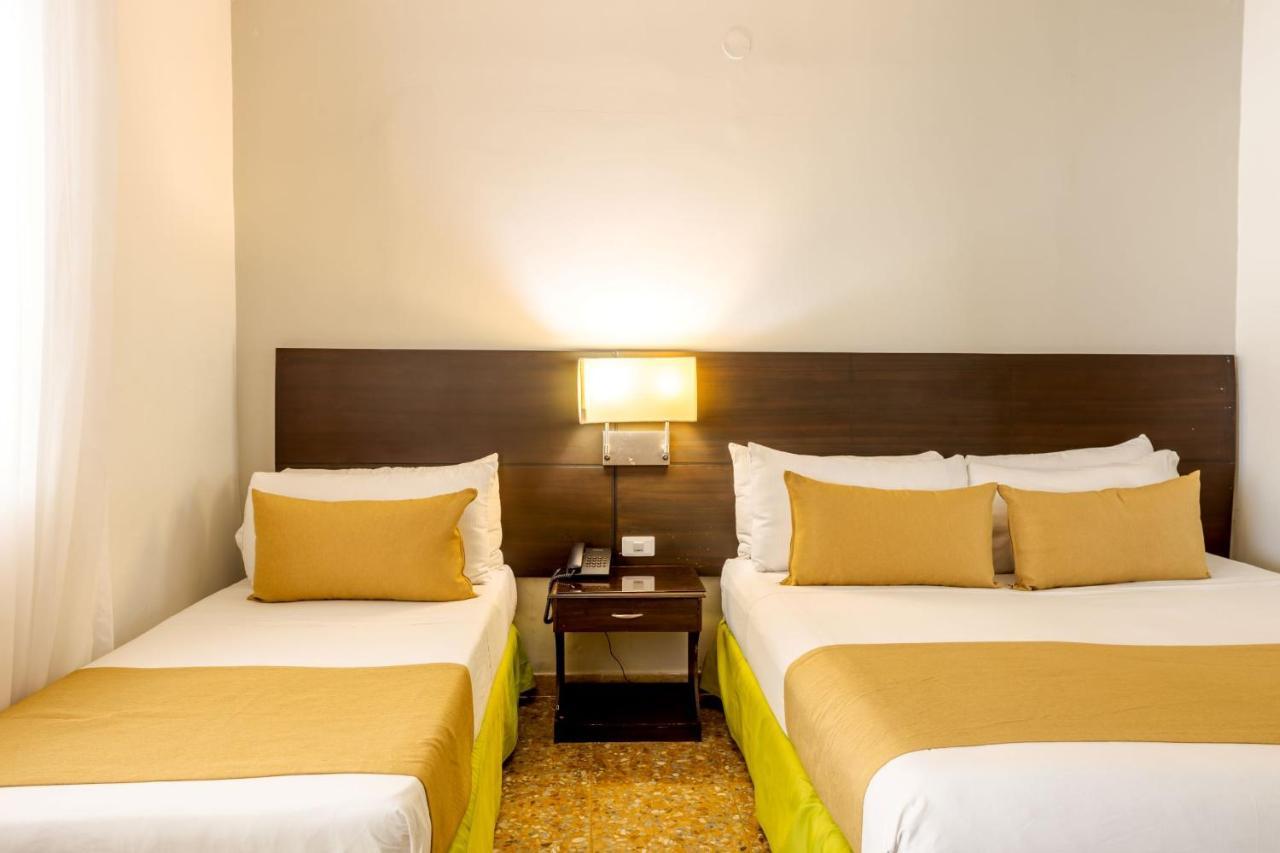 Hotel Manantial Melgar Torre 2 Luaran gambar